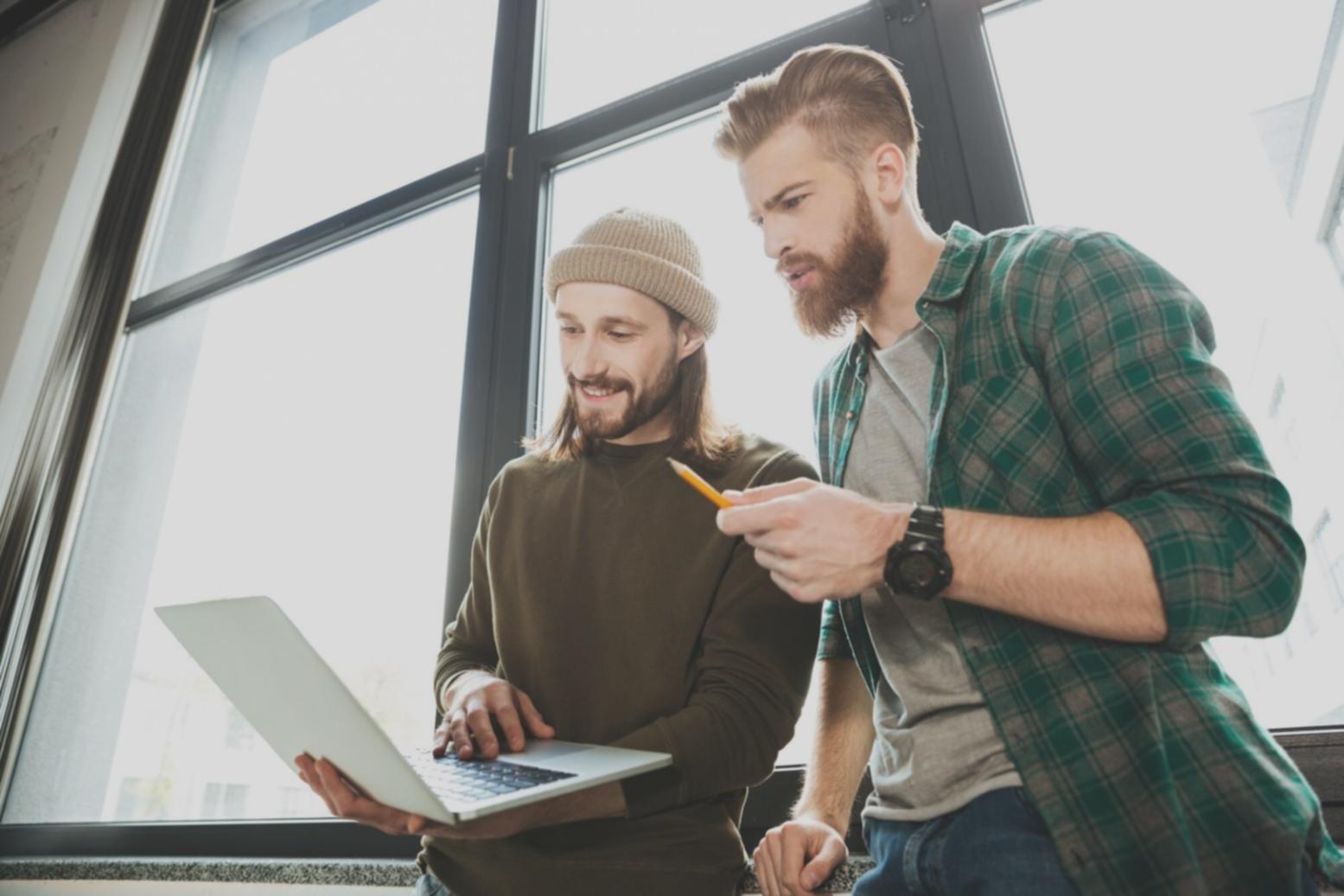 Espacio de análisis financiero y tecnología